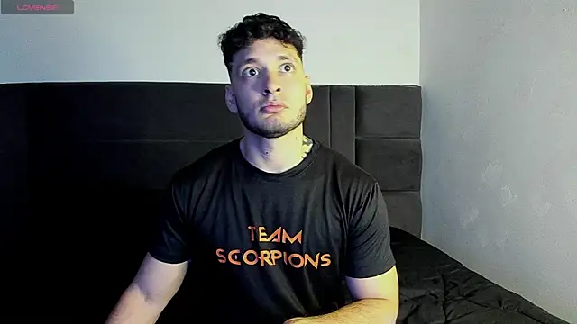 alejandro  2 online show from November 7, 2025, 7:36 pm