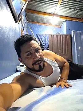 Snapshot of Eumanzor chatting on February 5, 2026, 2:49 am Eumanzor online show from February 5, 2026, 2:49 am