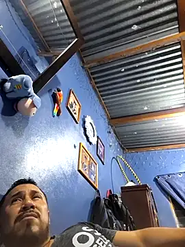 Snapshot of Eumanzor chatting on March 2, 2026, 2:03 am Eumanzor online show from March 2, 2026, 2:03 am