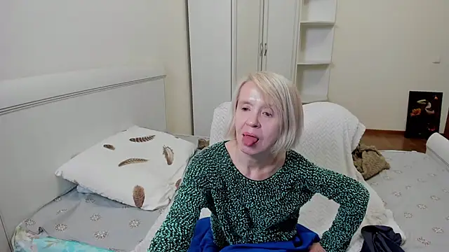 aminalive online show from November 26, 2025, 7:26 pm