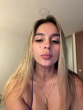 oriana zoeee online show from July 14, 2026, 11:32 pm