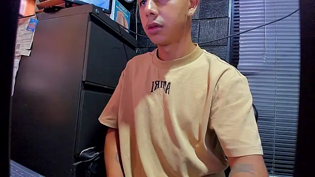 Snapshot of boy_bigcock24cm chatting on June 14, 2026, 2:30 pm boy bigcock24cm online show from June 14, 2026, 2:30 pm