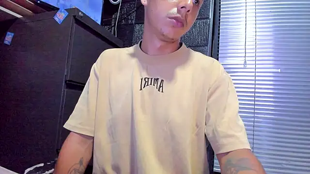 Snapshot of boy_bigcock24cm chatting on July 18, 2026, 12:48 am boy bigcock24cm online show from July 18, 2026, 12:48 am