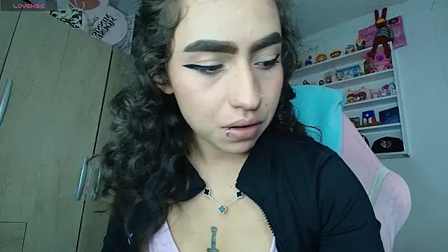 valenor  online show from January 17, 2026, 3:00 am