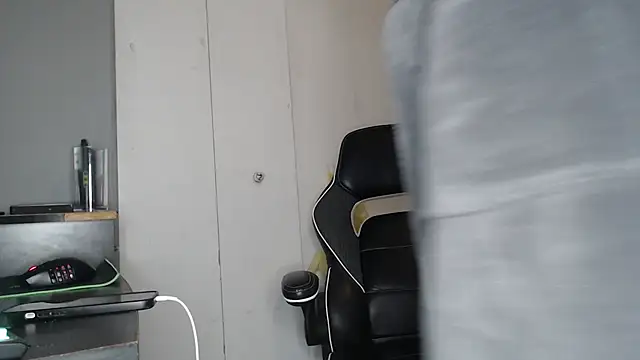 Snapshot of ChrisVacher chatting on December 4, 2024, 3:15 am ChrisVacher online show from December 4, 2024, 3:15 am