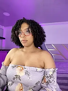 Snapshot of DannaBerry chatting on October 21, 2025, 4:30 pm DannaBerry online show from October 21, 2025, 4:30 pm