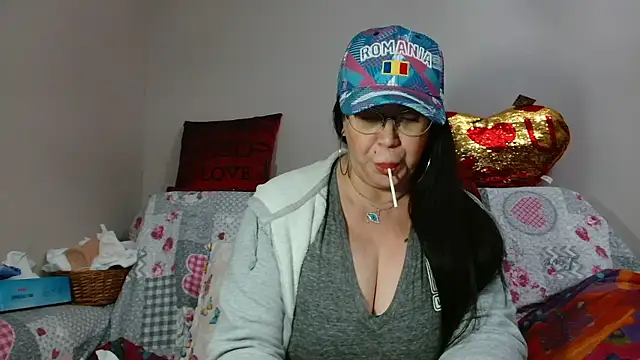 x  KHALEESI  x online show from December 8, 2024, 1:56 am