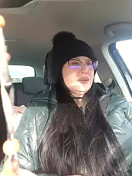 x  KHALEESI  x online show from January 10, 2026, 8:49 am