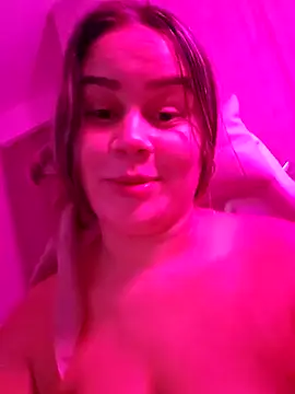 Snapshot of sweet_lucia chatting on January 6, 2025, 5:16 pm sweet lucia online show from January 6, 2025, 5:16 pm