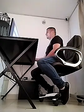 Snapshot of starplss chatting on October 11, 2025, 9:24 pm starplss online show from October 11, 2025, 9:24 pm