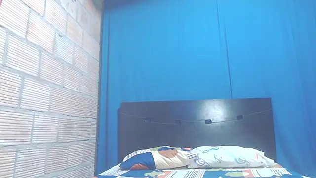 Snapshot of isabella_dirty69 chatting on February 18, 2025, 3:10 am isabella dirty69 online show from February 18, 2025, 3:10 am