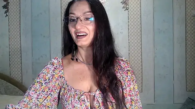 Antralyn online show from September 27, 2025, 9:36 am