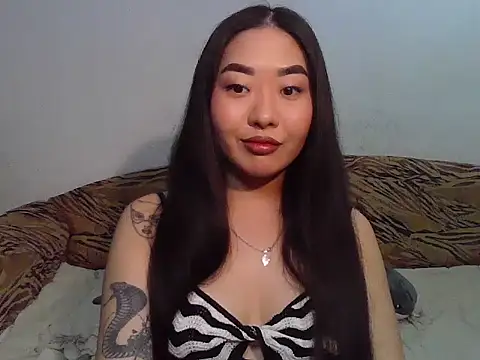 Snapshot of Aleksa_Blackdream chatting on November 9, 2025, 12:20 am Aleksa Blackdream online show from November 9, 2025, 12:20 am