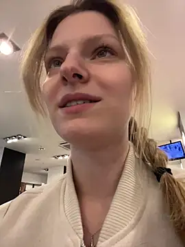 MaryHiggins online show from March 29, 2026, 1:33 pm