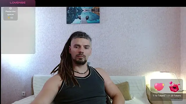 Snapshot of Aestheticguy101 chatting on July 15, 2026, 7:57 am Aestheticguy101 online show from July 15, 2026, 7:57 am