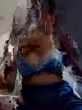 Snapshot of Ipsita-bold chatting on May 7, 2026, 4:01 pm Ipsita-bold online show from May 7, 2026, 4:01 pm