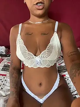 Snapshot of Angel_black69 chatting on October 12, 2025, 12:04 pm Angel black69 online show from October 12, 2025, 12:04 pm