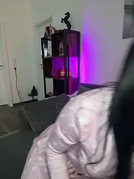 Snapshot of LexiCoco chatting on October 5, 2025, 7:50 am LexiCoco online show from October 5, 2025, 7:50 am