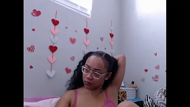 RylHoneyy online show from February 13, 2026, 9:11 pm