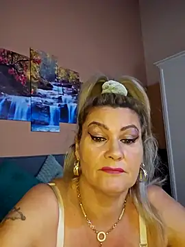 CRHYSTEL online show from March 18, 2025, 8:36 am