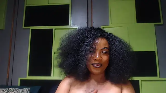 SexyAssDivaxxx online show from September 30, 2025, 5:12 am