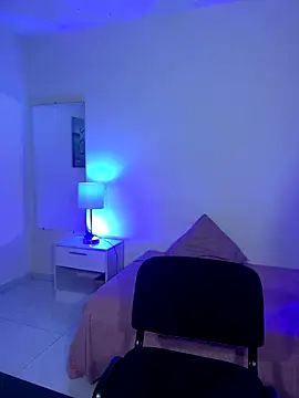 Melhope online show from December 3, 2025, 2:59 pm