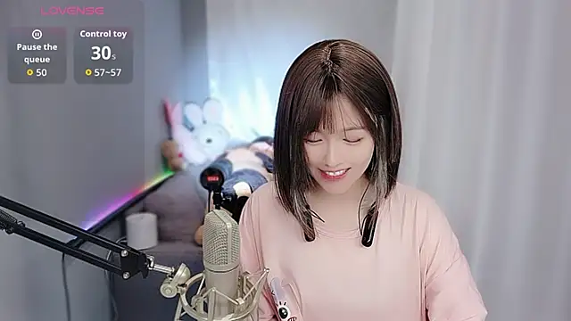 tw lala online show from December 19, 2025, 4:58 pm