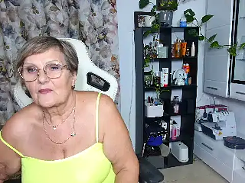 Selenna57 online show from December 8, 2024, 1:56 am