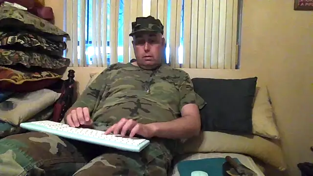 ThriilSergeant15 online show from April 10, 2026, 1:22 am