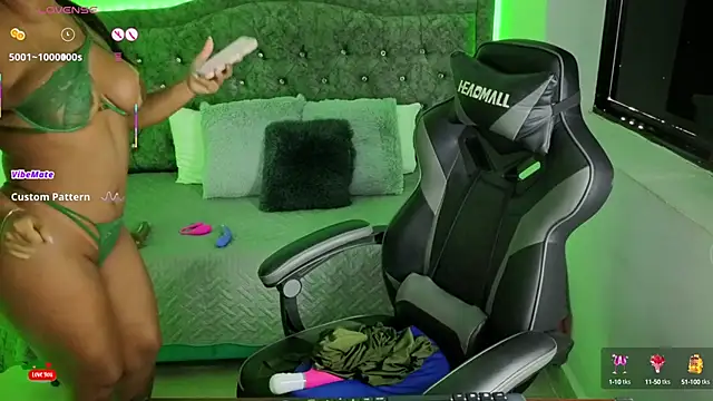 nashiira  online show from September 10, 2025, 8:42 pm