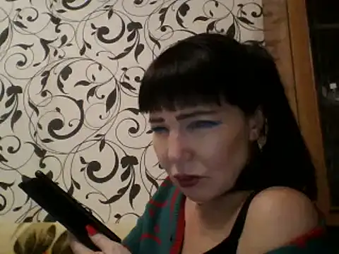 JeaneDavis online show from February 2, 2025, 7:04 pm
