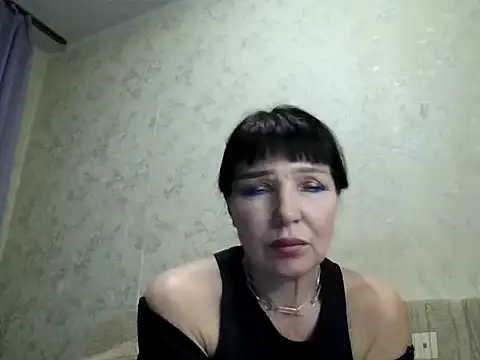 JeaneDavis online show from April 19, 2026, 6:43 pm