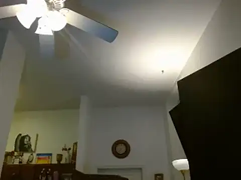 realninafame online show from October 19, 2025, 6:14 am