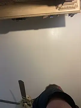 smokeymt420 online show from December 8, 2024, 4:28 pm