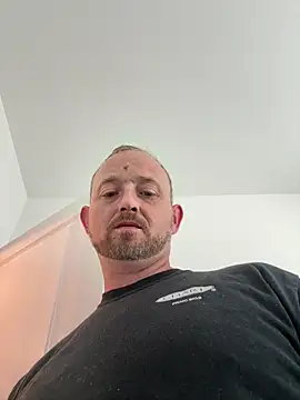 smokeymt420 online show from September 18, 2025, 8:11 pm