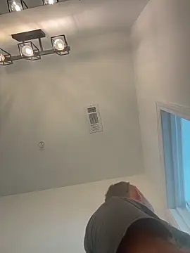 smokeymt420 online show from October 2, 2025, 7:10 pm