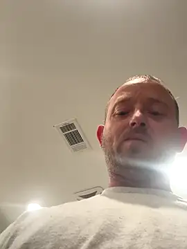 smokeymt420 online show from October 11, 2025, 4:01 am