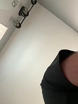 smokeymt420 online show from April 16, 2026, 5:36 pm