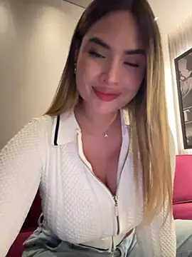 Snapshot of AnaCarrera chatting on October 11, 2025, 10:30 pm AnaCarrera online show from October 11, 2025, 10:30 pm