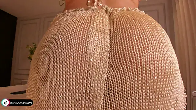 Snapshot of AnaCarrera chatting on November 22, 2025, 10:31 pm AnaCarrera online show from November 22, 2025, 10:31 pm