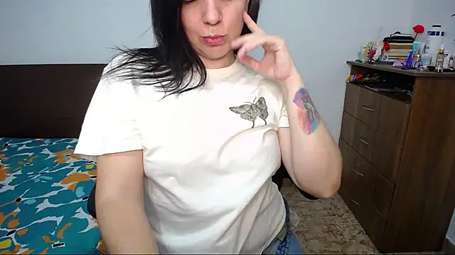 alexa milsf online show from October 16, 2025, 2:56 am