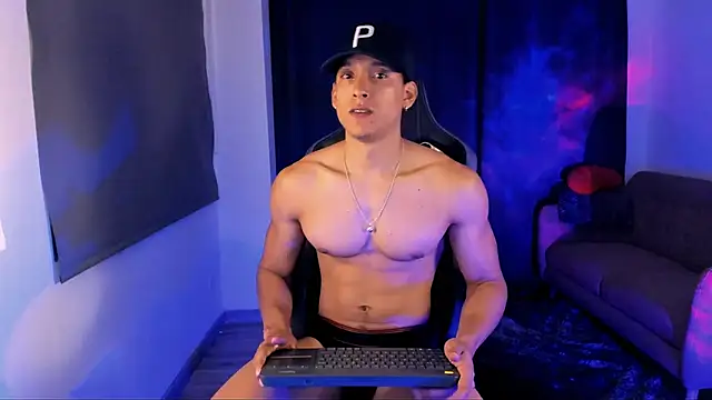 Liam V online show from March 20, 2025, 4:18 am