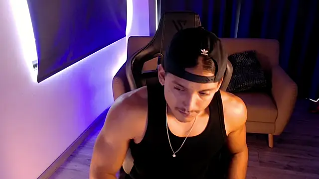 Snapshot of Liam_V chatting on May 29, 2026, 3:21 pm Liam V online show from May 29, 2026, 3:21 pm