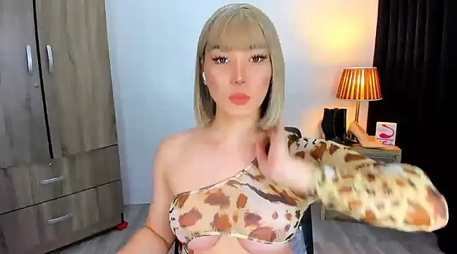 xxHeavenly AngeLxx online show from January 28, 2025, 7:21 pm