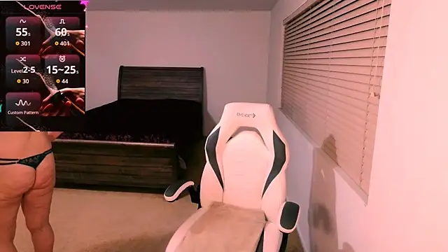 britteebee online show from April 1, 2026, 4:46 am