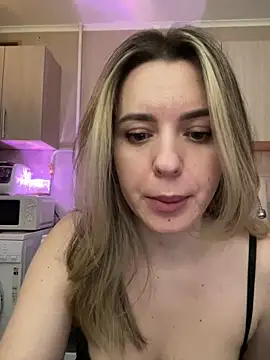 Snapshot of NastyushaaLove chatting on March 18, 2025, 6:59 pm NastyushaaLove online show from March 18, 2025, 6:59 pm