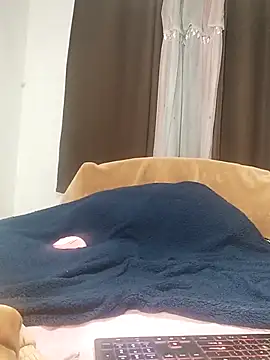 cute boytoy0221 online show from March 13, 2025, 12:46 pm