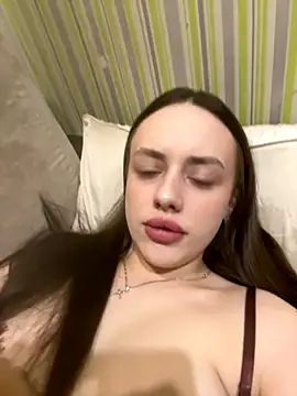 Lisaaan online show from January 7, 2026, 12:51 pm