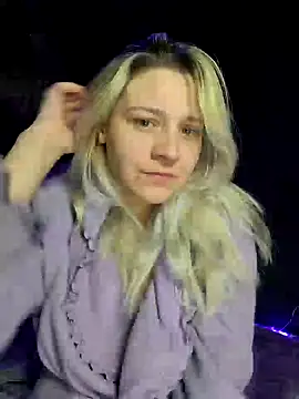 ScarletCallings420 online show from February 8, 2025, 4:14 pm