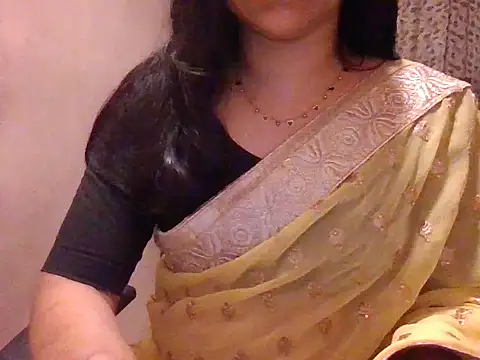 Pinky 4 online show from June 10, 2026, 9:03 pm